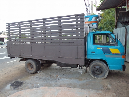 ขายรถ6ล้ออีซูซุNKR110แรง สภาพดี พร้อมใช้งานคับ