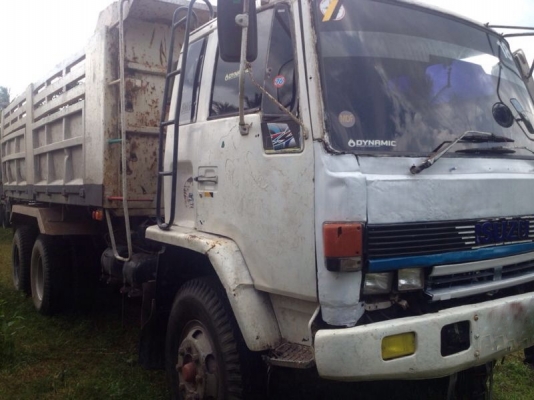 รถอีซูซุ 10 ล้อดั้ม FXZ 240 แรงม้า  ( หัวขาว ) สนใจติดต่อ 081 - 6079515