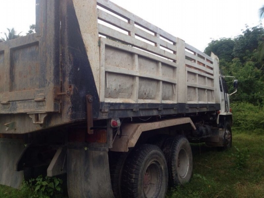 รถอีซูซุ 10 ล้อดั้ม FXZ 240 แรงม้า  ( หัวขาว ) สนใจติดต่อ 081 - 6079515