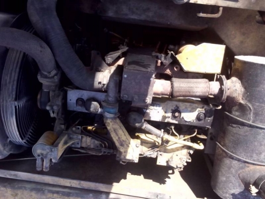 รถแบคโฮ KOMATSU  200 - 6  สนใจติดต่อ 081 - 6079515