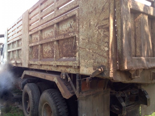 รถฮีโน่ 10 ล้อดั้ม FM3H 195 แรงม้า  สนใจติดต่อ 081 - 6079515