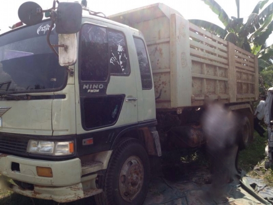 รถฮีโน่ 10 ล้อดั้ม FM3H 195 แรงม้า  สนใจติดต่อ 081 - 6079515