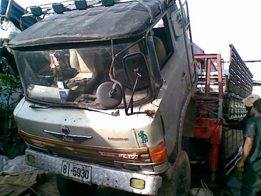 ขาย6ล้อฮีโน่ KL340 ติดเครน ทาดาโน่TM4.5Z 3ปอก2ชัก เครื่อง EH700 พวงมาลัยพาวเวอร์ ยาง900ขอบ20 กระบะยาว4.60เมตร เครื่องดีมาก ชัชซีสวยมาก หัวมีผุบ้าง รถยังใช้งานได้ดีปกติ