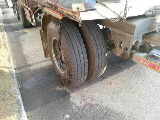 ขาย หางพ่าง ( ไม่ดั้ม ) 3 เพลา แท้. ปี 50 สนใจติดต่อ 081 - 6079515 ขาย หางพ่าง ( ไม่ดั้ม ) 3 เพลา แท้. ปี 50 สนใจติดต่อ 081 - 6079515