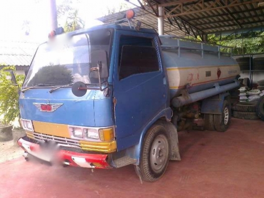 รถฮีโน่ 6 ล้อ บรรทุกน้ำมัน FB112.  117 แรงม้า  สนใจติดต่อ 081 - 6079515