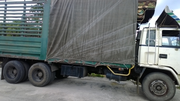 10ล้อหลังถนน ร็อกกี้ เพลาเดียว เครื่อง6BG1-TC  210 แรง เทอร์โบอินเตอร์ฯ ช่วงล่างเพลาใหญ๋....