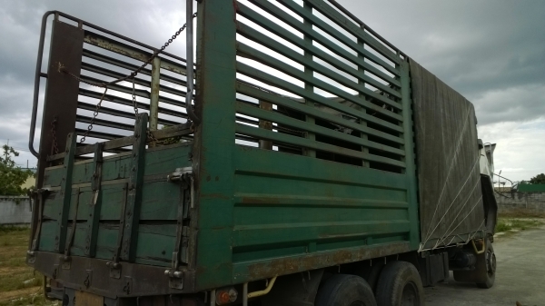 10ล้อหลังถนน ร็อกกี้ เพลาเดียว เครื่อง6BG1-TC  210 แรง เทอร์โบอินเตอร์ฯ ช่วงล่างเพลาใหญ๋....