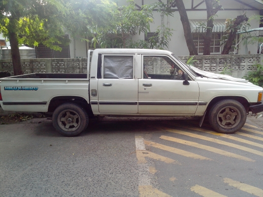 ขายรถกะบะ4ประตูln2.45d 95000