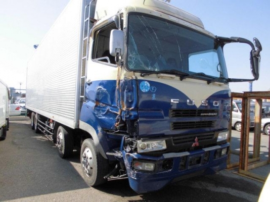 เชิญร่วมประมูลรถบรรทุกประสบอุบัติเหตุเเละมือสอง ทางเรามีบริการส่งภายในญี่ปุ่นครับ