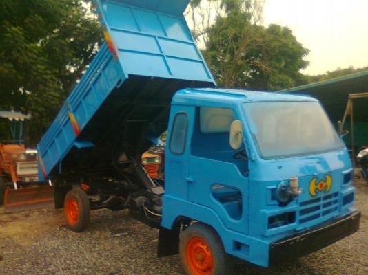 อีแต๋น 4 ล้อดั๊ม พร้อมใช้ครับ