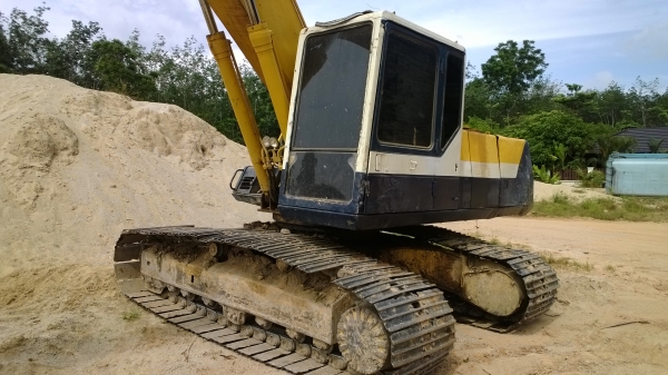 PC200-5 ตัวเดินจีบ ซีเรียลสูง มีอินวอยล์ แอร์เย็น..คอนโทนสั้น...