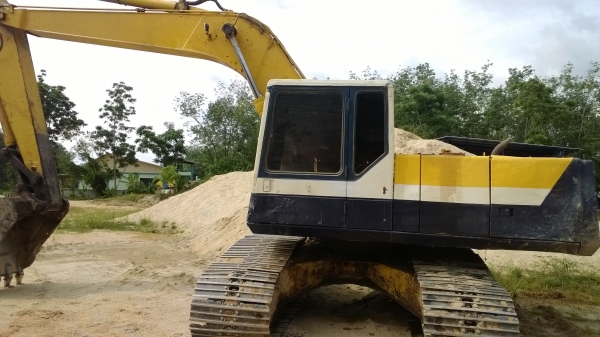 PC200-5 ตัวเดินจีบ ซีเรียลสูง มีอินวอยล์ แอร์เย็น..คอนโทนสั้น...