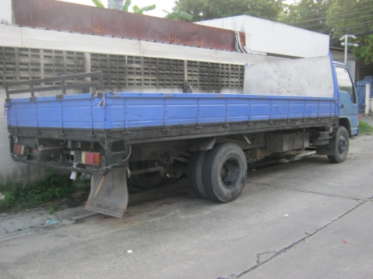 ขาย อีซุ NQR 120 แรง ยาว 5.5 เมตร คัสซีใหญ่