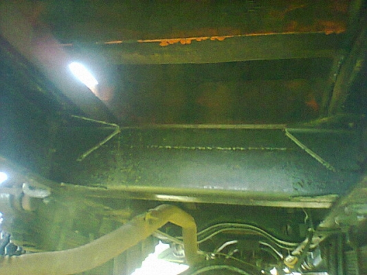 ขาย 6 ล้อหัวยาว สภาพสวยพร้อมใช้ เครื่อง 6BB1 145 แรงม้า คัสซีสวยตลอดเส้น เฟืองท้ายใหญ่ ยางเต็ม ทะเบียนพร้อมโอน