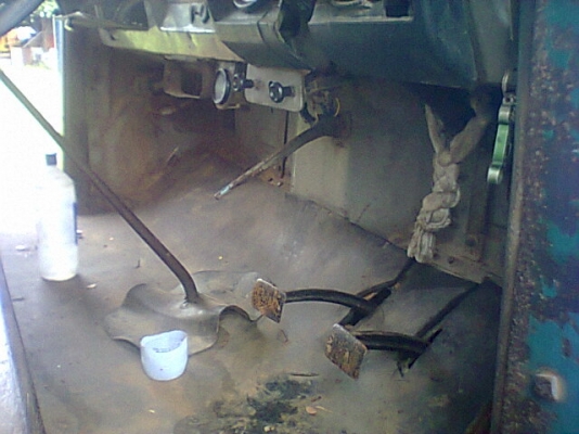 ขาย 6 ล้อหัวยาว สภาพสวยพร้อมใช้ เครื่อง 6BB1 145 แรงม้า คัสซีสวยตลอดเส้น เฟืองท้ายใหญ่ ยางเต็ม ทะเบียนพร้อมโอน