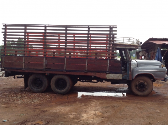 ขาย 10 ล้อหัวยาวเพลาเดียว เช็คเรียบร้อยพร้อมใช้งาน เครื่อง 6BD1 165 แรงม้าแน่นไม่หลวม เกียร์ร็อคกี้ คัสซีสวยใช้ได้ ช่วงล่าง JCM ยางเต็ม ทะเบียนเต็มพร้อมโอน ราคาต่อรองได้ครับ