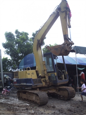 KOMATSU PC60-5 สภาพเก่านอก ช่วงล่างเต็ม