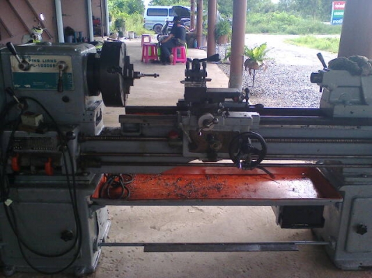แท่นกลึง 6 ฟุต 3 เพลา เกียร์บล็อก 85,000 พร้อมใช้