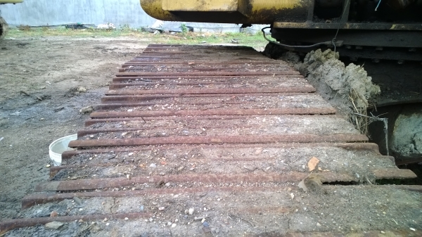 ขาย...ไม่มีคนขับ..PC200-6 ซีเรียลสูง รถหลายคันแบ่งขายสักคัน จอดมา2เดือนแล้ว...รถสวยเดิมๆจาก กทม.รถเช็คนอก มีเล่มทะบียน...