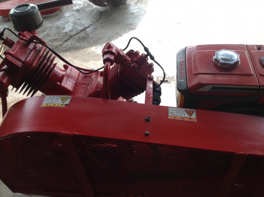 ขายเครื่องปั้มลม EARTH FUJI เก่าญี่ปุ่น ขนาด 10 แรง รุ่นใหม่สภาพเหมือนของใหม่ ขายเครื่องปั้มลม EARTH FUJI เก่าญี่ปุ่น ขนาด 10 แรง รุ่นใหม่สภาพเหมือนของใหม่