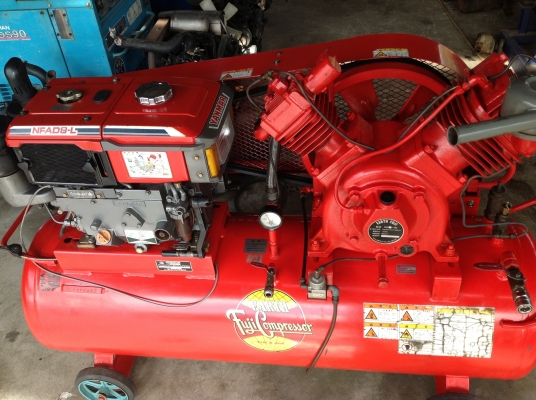 ขายเครื่องปั้มลม EARTH FUJI เก่าญี่ปุ่น ขนาด 10 แรง รุ่นใหม่สภาพเหมือนของใหม่ ขายเครื่องปั้มลม EARTH FUJI เก่าญี่ปุ่น ขนาด 10 แรง รุ่นใหม่สภาพเหมือนของใหม่