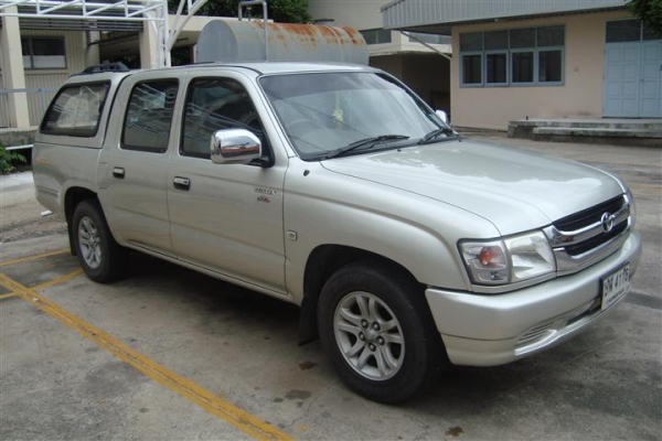 ขายรถกระบะTOYOTA SPORT CRUISER 4ประตูถูกๆ ด่วน