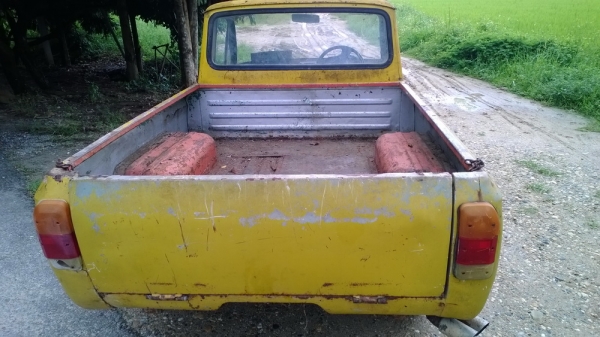 ขายรถกระบะเล็กmazda800แห้งๆทะเบียนโอน