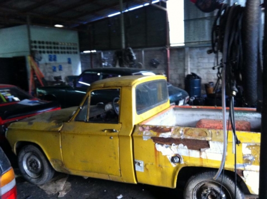 ขายรถกระบะเล็กmazda800แห้งๆทะเบียนโอน