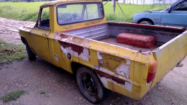 ขายรถกระบะเล็กmazda800แห้งๆทะเบียนโอน