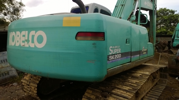 SK200-6 YN10 รถสวยมาก เดิมๆ แน่น รถสมบูรณ์ดี ไม่เคยลงน้ำเค็ม รถแห้งทั้งคัน เล่มทะเบียนพร้อม