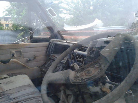 ขาย NKR 4 ล้อ รถห้าง ป้ายใหญ่ คันที่ 2 ขาย NKR 4 ล้อ รถห้าง ป้ายใหญ่ คันที่ 2