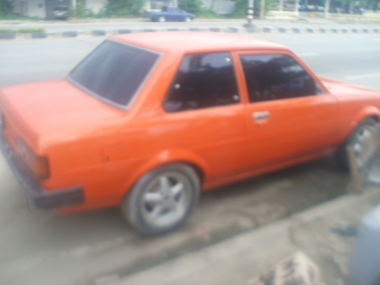 KE 70 ราคาถูก สองประตู ขายตามสภาพทำสีแล้ว งดต่อ