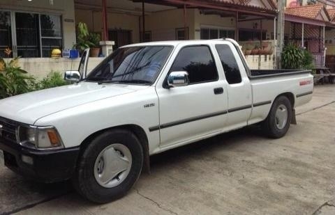 ขาย. TOYOTA HILUH MIGHTY-X 2.5GL X-TRA CAB  เกียร์ธรรมดา  ไม่หลุด  เครื่องดีแน่นๆไม่หลวม น้ำไม่ดัน แอร์เย็น ห้องเครื่องสวย (ราคาต่อรองได้ครับ)