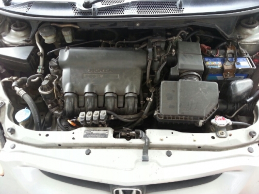 HONDA JAZZ 04 พร้อมใช้ตืดแก๊ส HONDA JAZZ 04 พร้อมใช้ตืดแก๊ส