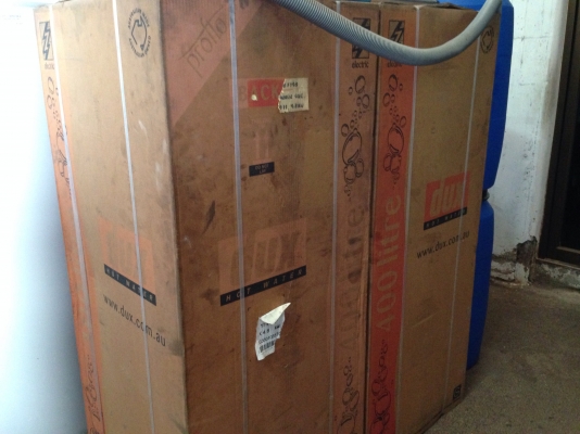 ขายชุดถังทำน้ำอุ่นยี่ห้อ dux made in Australian ขนาด 322 ลิตร เป็นของใหม่ๆไม่เคยใช้งาน มีอยู่หลายชุดครับ เหมาะกับการใช้ในรีสอร์ท หรือโรงแรม ต่อ 1 ชุด ใช้ได้ 9-10 ห้อง( ลดราคาสุดๆเจ้าของอยากขายแล้วครับ ร้อนเงิน ) ขายชุดถังทำน้ำอุ่นยี่ห้อ dux made in Australian ขนาด 322 ลิตร เป็นของใหม่ๆไม่เคยใช้งาน มีอยู่หลายชุดครับ เหมาะกับการใช้ในรีสอร์ท หรือโรงแรม ต่อ 1 ชุด ใช้ได้ 9-10 ห้อง( ลดราคาสุดๆเจ้าของอยากขายแล้วครับ ร้อนเงิน )