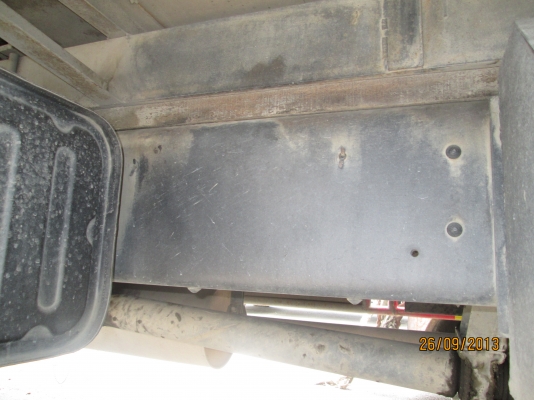 ISUZU-P2เดทก้า-เครื่อง6HH1-7,20เมตร-ตู้10บานไม่มีเสากลาง