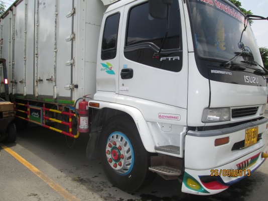 ISUZU-P2เดทก้า-เครื่อง6HH1-7,20เมตร-ตู้10บานไม่มีเสากลาง