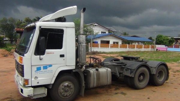 ขายรถหัวลาก วอลโว่FL10