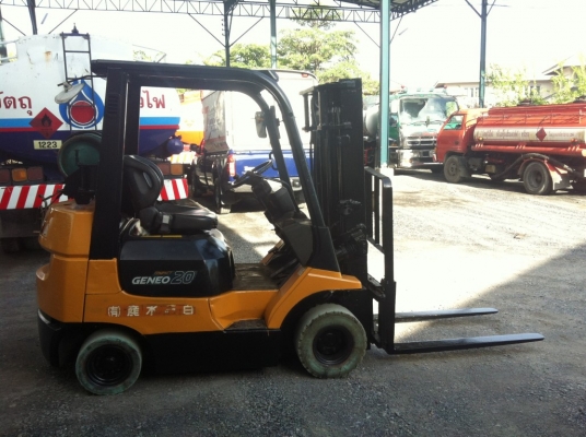 ขาย Forklift Toyota 7FGK20 ติดแก๊ส ทำสีใหม่ เครื่องแน่น เพียง 180,000 เท่านั้น!!!
