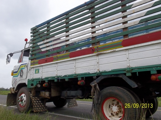 ขาย6ล้อกลางทะเบียนเอกสารพร้อมโอน  117แรง เบรคทริปฟี่   เกียร์ร็อคเสื้อลาย   Fหน้า  Fหลังถือ