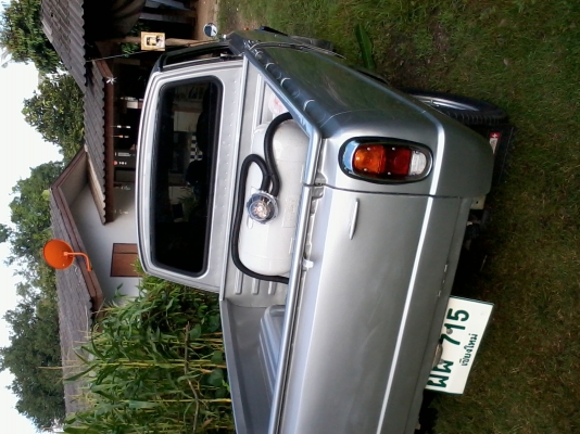 มาสด้า 1000 ทำเครื่องมาใหม่ ขับไกลๆได้สบาย ติดแก๊ส ทำสีมาใหม่ สภาพสวยมากๆ มาลองขับดูได้