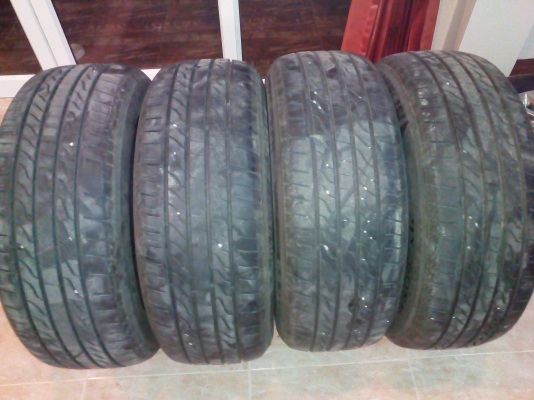 ขายยาง Michellence Primacy LC ขนาด 215/60 R16  ปี 46/12