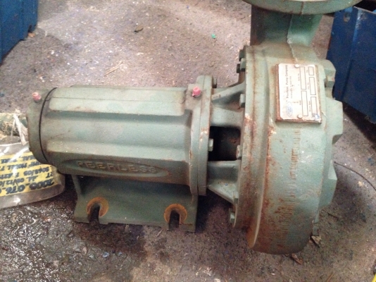 ขายหัวปั้มน้ำ Peerlass Made in USA ขนาด เข้า 4 นิ้ว ออก 3 นิ้ว ใบพัดทองเหลือง เป็นของใหม่ ไม่เคยใช้งาน มี 3 ตัวครับ