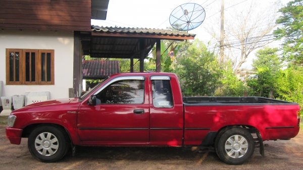 ขายรถกระบะไมตี้เอ็กปี40/1997 โปร่งหน้า-โปร่งหลังสีแดงสวยๆเอกสารพร้อมโอน+ภาษีหมดกันยายน57+แอร์+ชีดี+แม๊กไลเนอน์ใหม่+แบ ตเตอร์รี่ใหม่รถสภาพพร้อมใช้งานครับ...ยอดจัดไฟแนนท์ยังได้สูงยุครับ.... ราคาลดๆๆๆๆขายที่165000บาท สนใจสอบถามได้ครับ080-1696651 รถยุจังหวัดอ