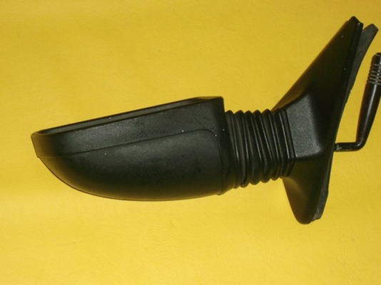 ขายกระจกเเต่งรถยนต์สภาพสวย