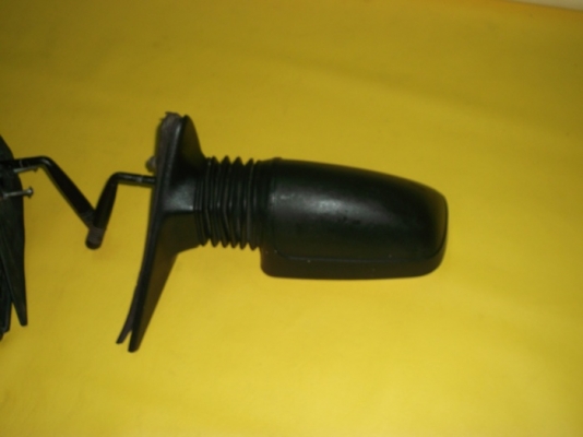 ขายกระจกเเต่งรถยนต์สภาพสวย