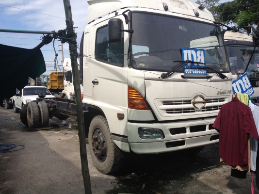 ขายรถบรรทุก 6 ล้อ ใหญ่ FG ยาว 7.2 เมตร ปี 48 ทะเบียนพร้อมโอน