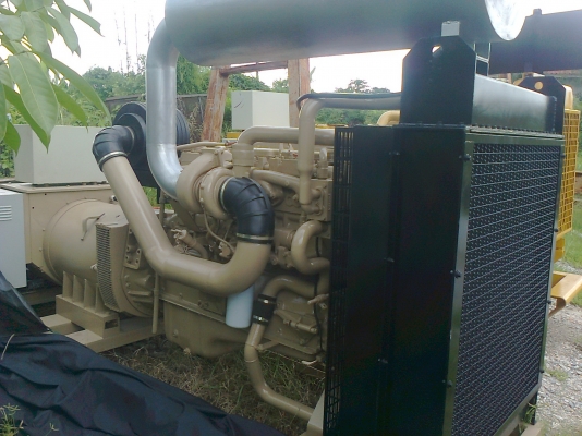 ขายเครื่องปั่นไฟ Cummins Big Camp 4 ขนาด 375 KVA. เซตนอก