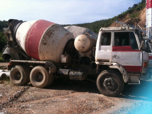 ขายรถโม่ปูน 10 ล้อ 2 คัน ถูกๆ ขายรวม 1,300,000 บาท