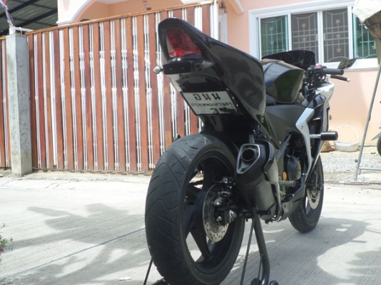 วุฒินนบุรี//ขาย CBR250i ABSสภาพสวยๆของแต่งแน่ๆเกียร์โยงทะเบียนพร้อมโอน